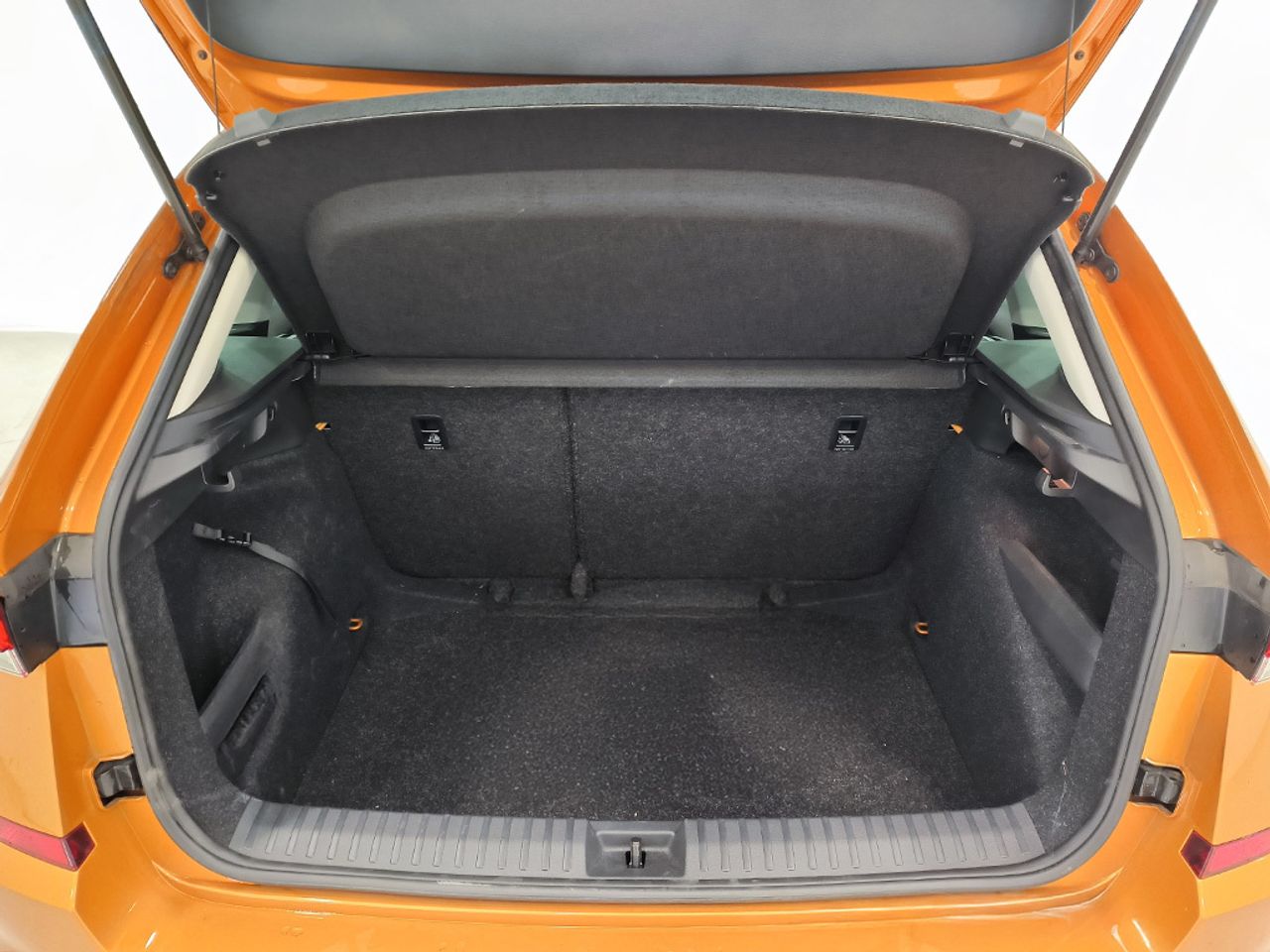Skoda Kamiq 1.5 Tsi 150 Cv Style - Foto 2