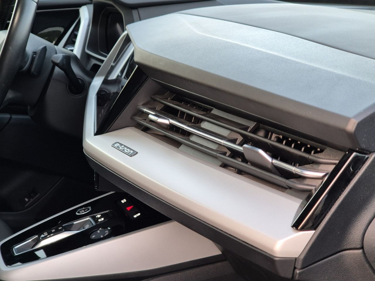 Audi Q4 Sb Advanced 40 E-tron 150 Kw 76 - Foto 2