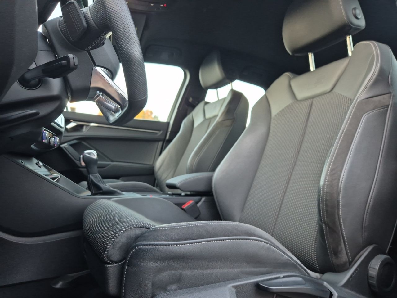Audi Q3 35 Tdi 150cv Stronic Sline - Foto 2