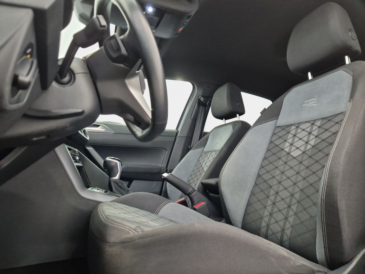 Volkswagen Taigo 1.0 Tsi 115 Cv Dsg R-line - Foto 2