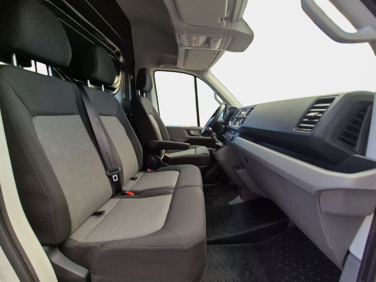 Volkswagen Crafter Furgon Bm L3h2 140cv - Foto 2