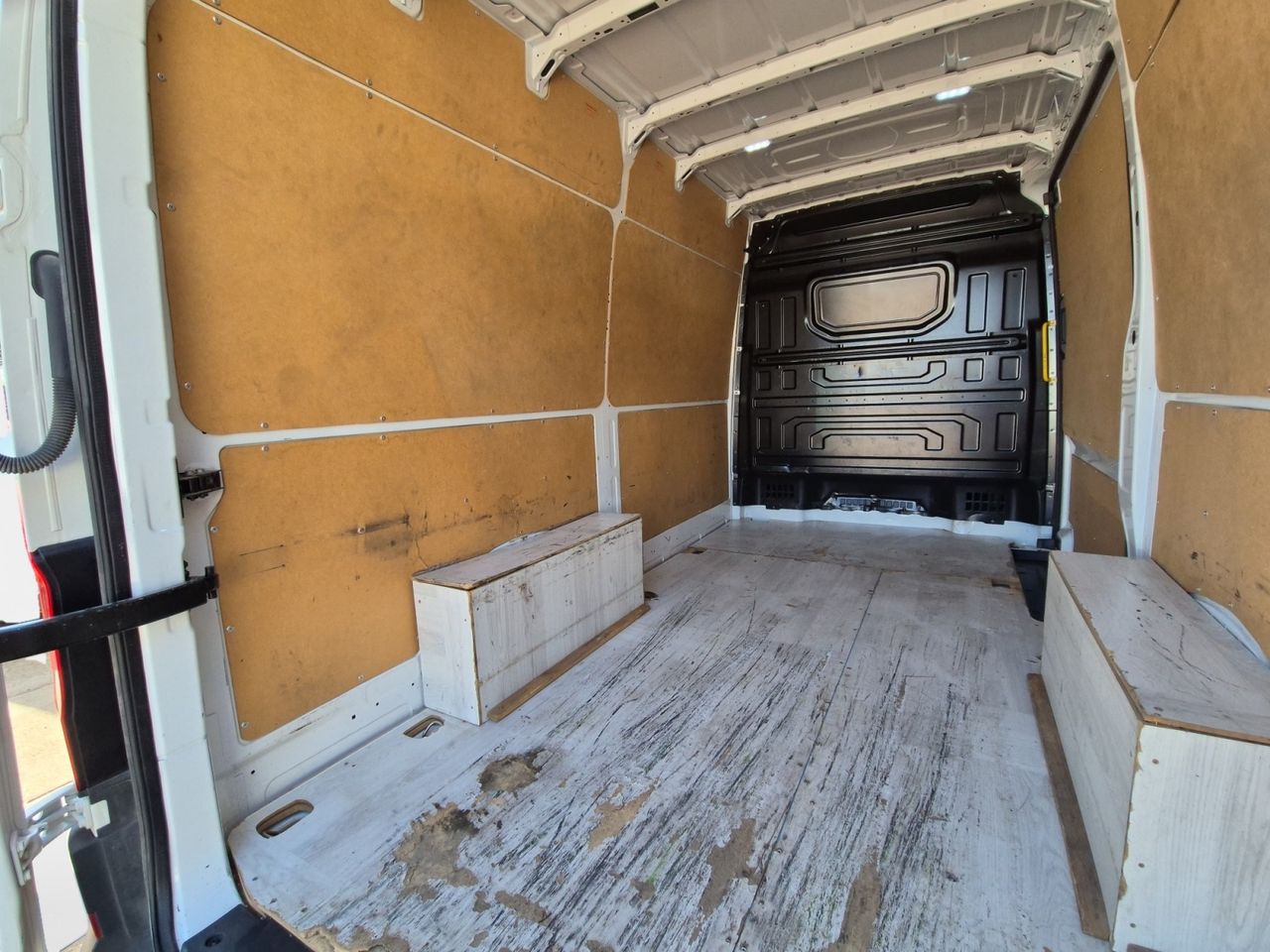 Volkswagen Crafter Furgon Bm L3h2 140cv - Foto 2