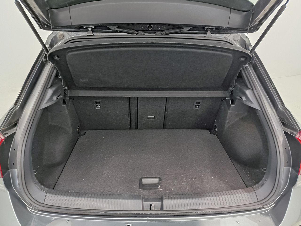 Volkswagen T-roc R-line 1.5 Tsi 110kw (150cv) Dsg - Foto 2