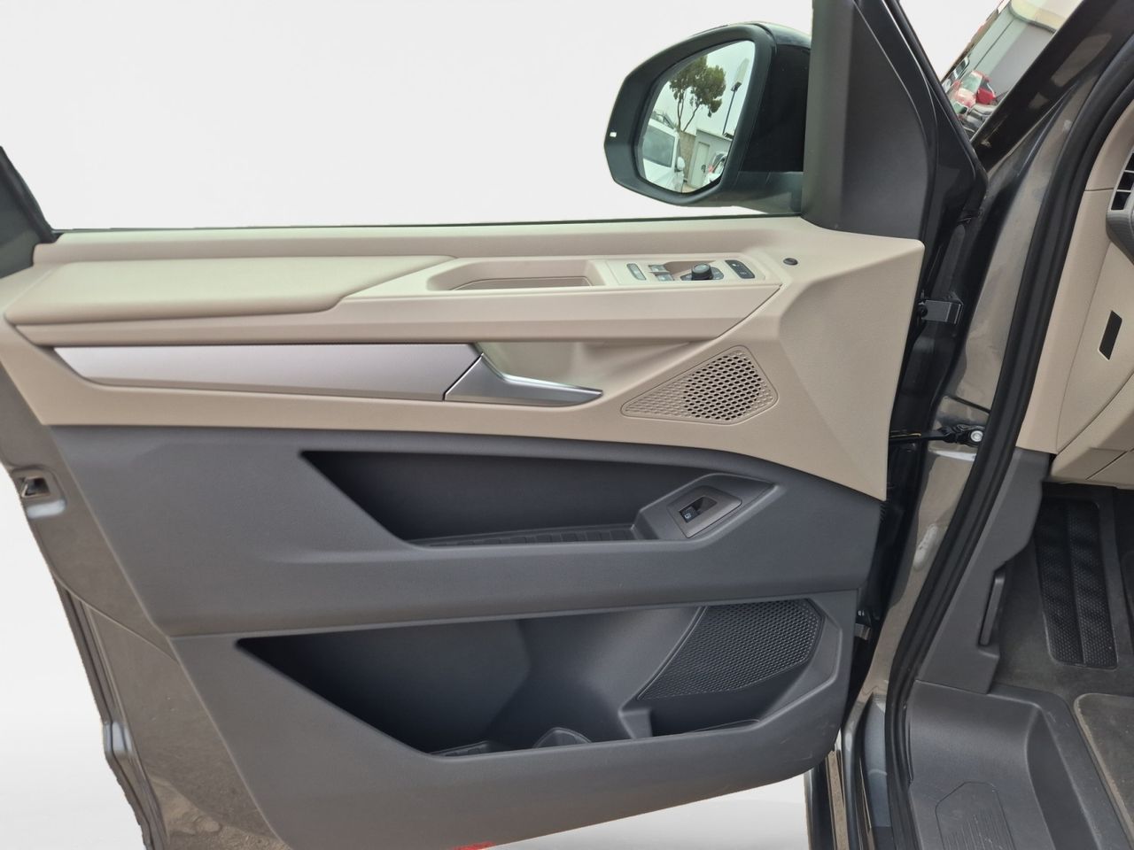 Volkswagen Multivan 1.5 Tsi Ehybrid 245 Cv Dsg 4 Motion - Foto 2