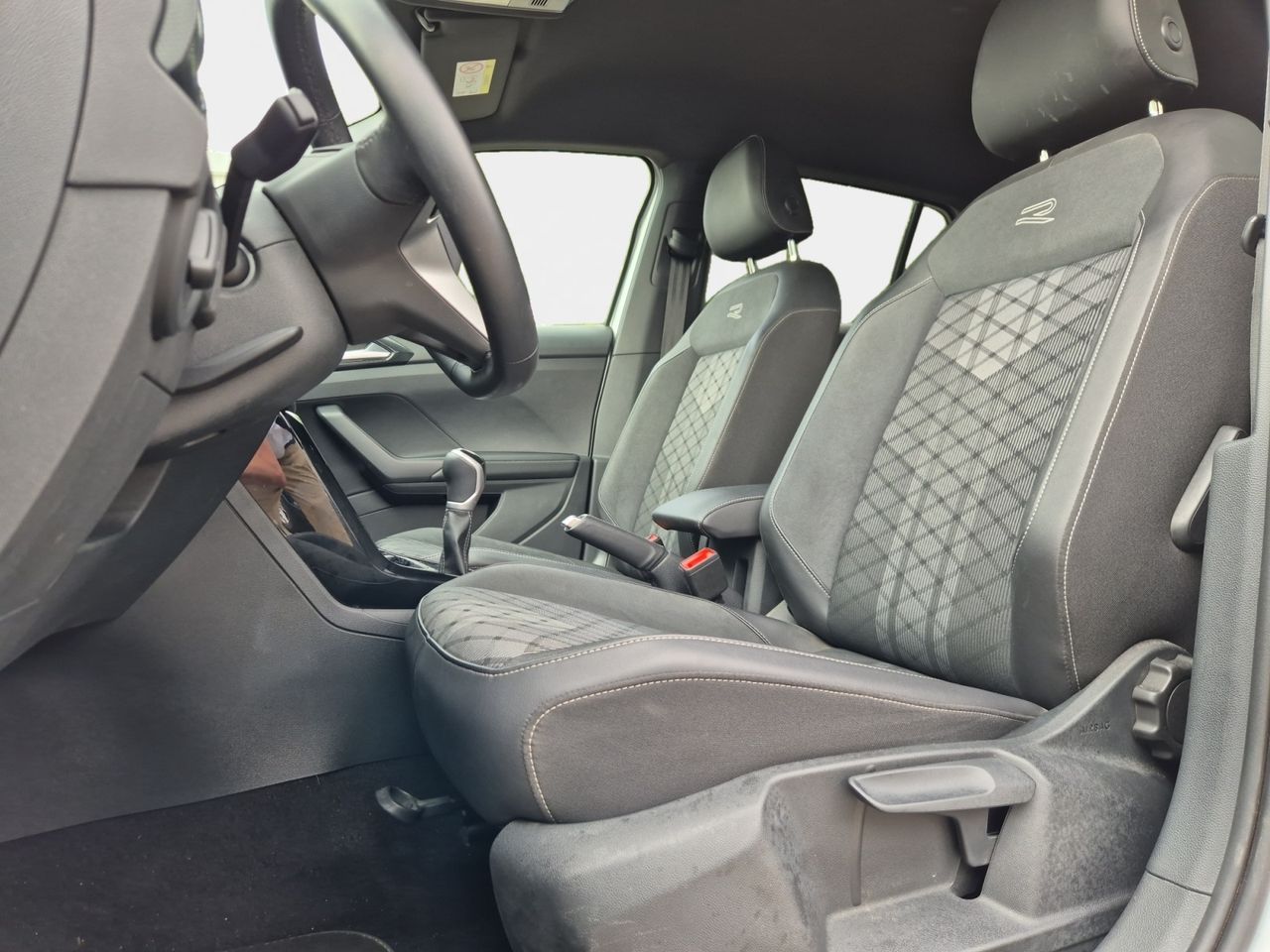 Volkswagen T-cross 1.0 Tsi 115cv R-line - Foto 2