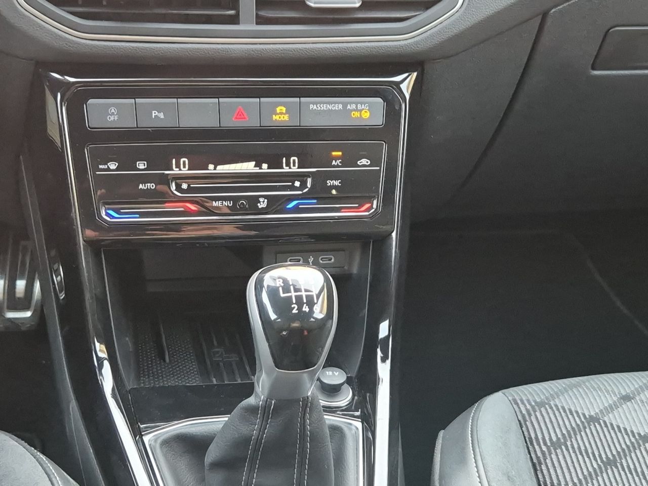 Volkswagen T-cross 1.0 Tsi 115cv R-line - Foto 2
