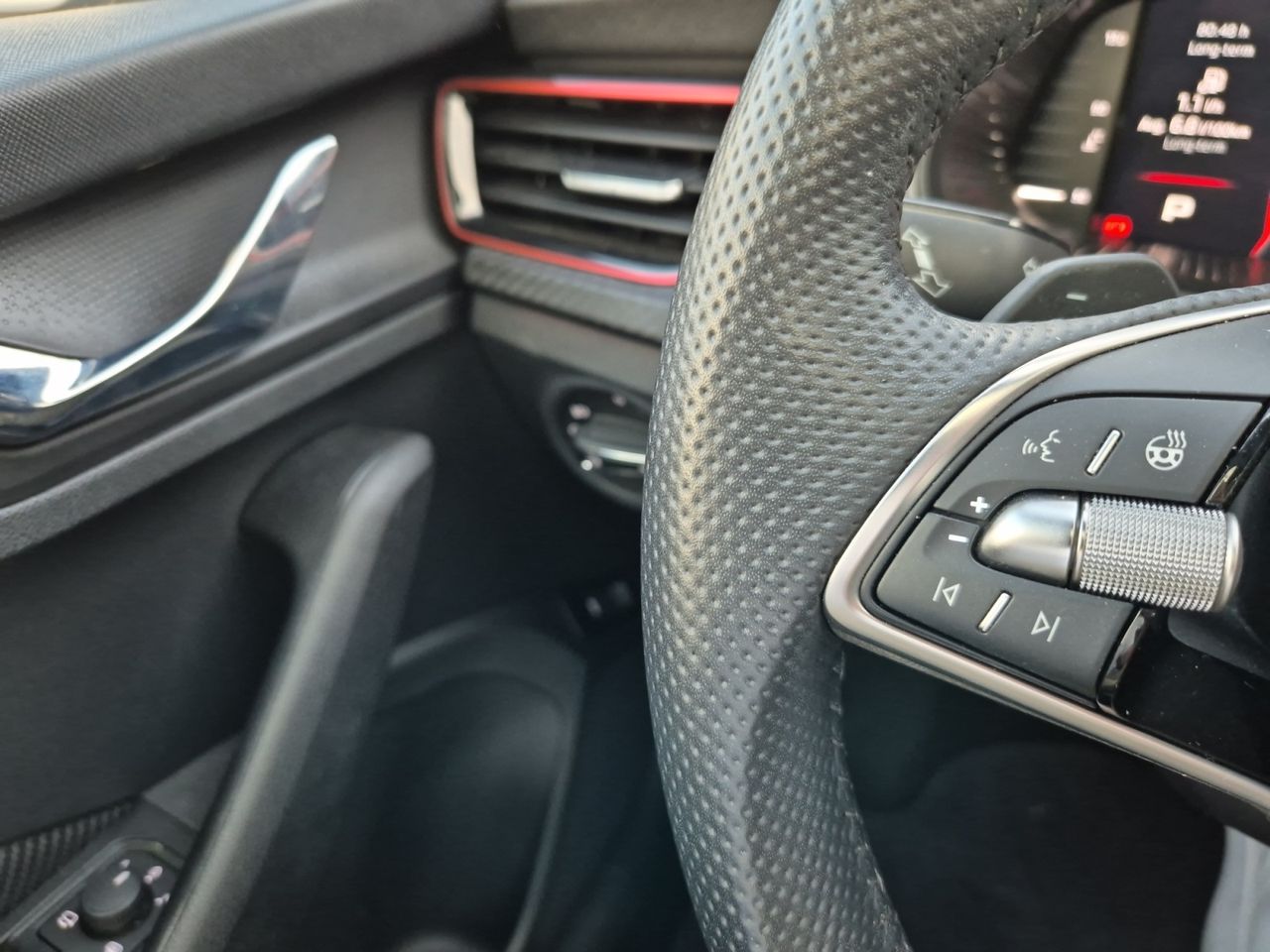 Skoda Kamiq 1.0 Tsi 115 Cv Dsg Montecarlo - Foto 2
