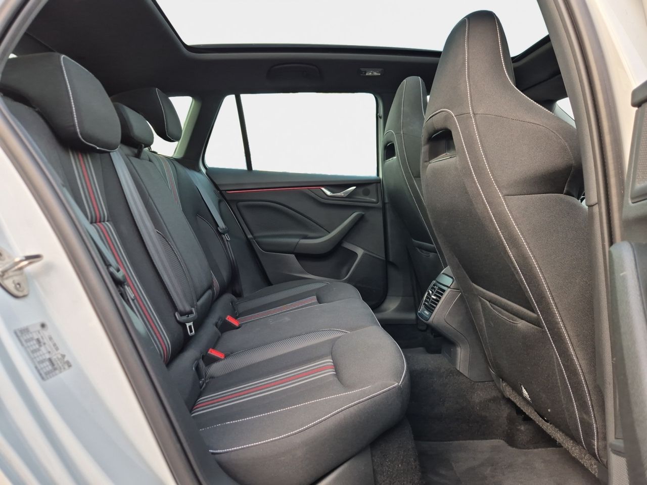 Skoda Kamiq 1.0 Tsi 115 Cv Dsg Montecarlo - Foto 2