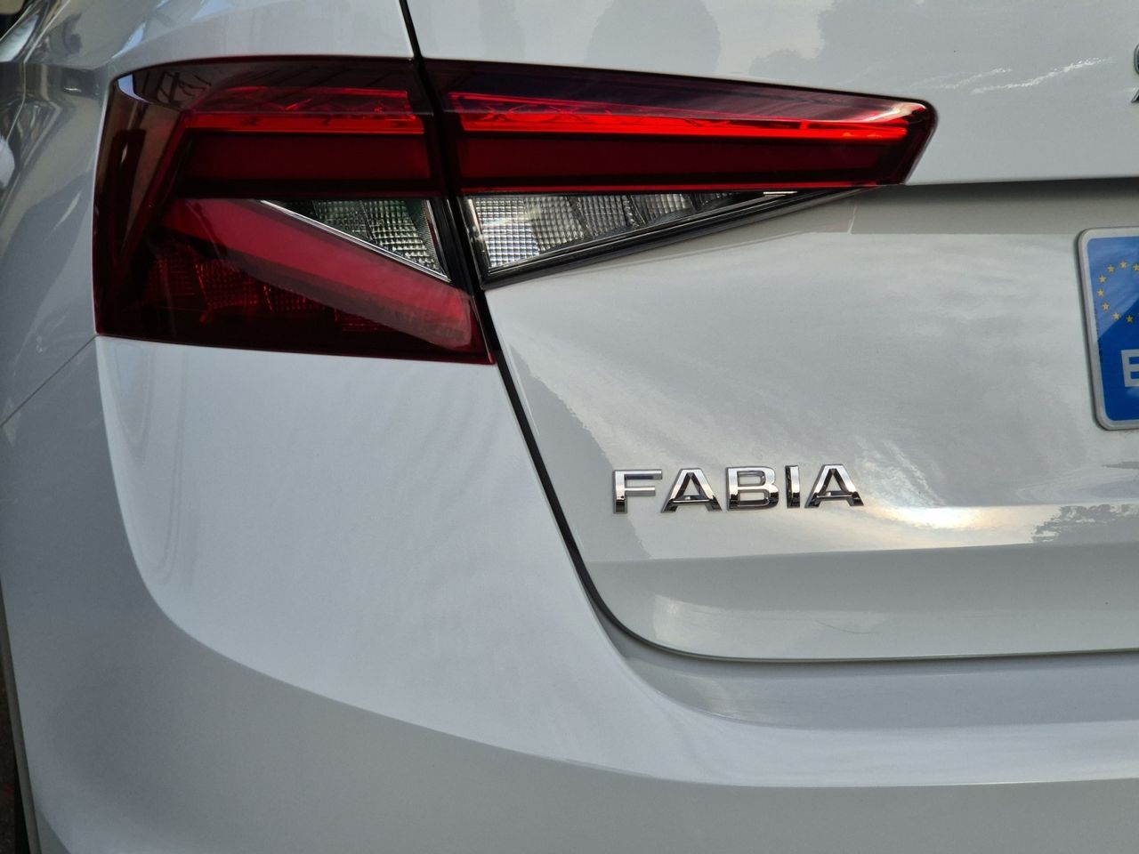 Skoda Fabia 1.0 Tsi 95 Cv Selection - Foto 2