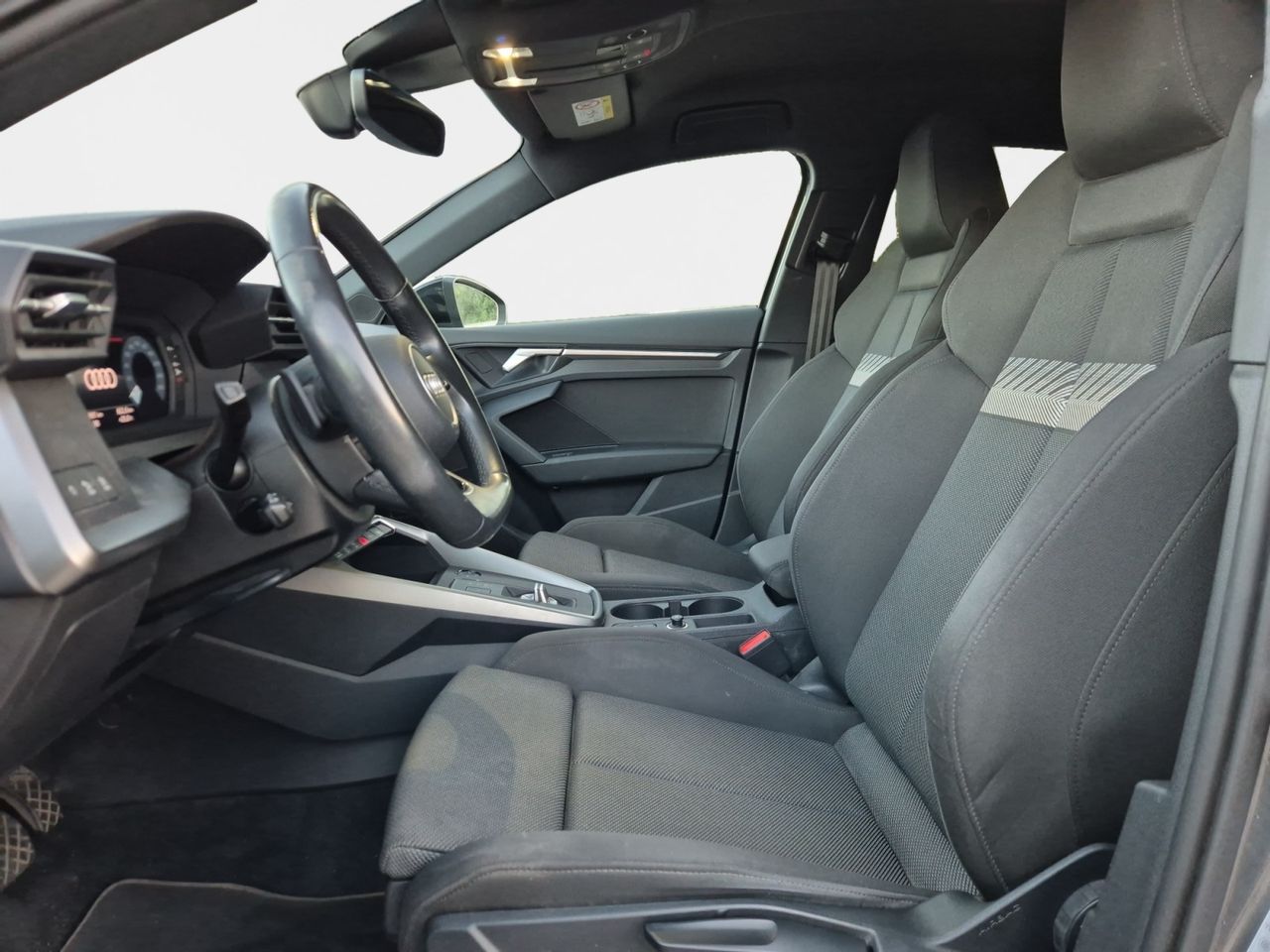 Audi A3 Sedan 35 Tdi 150 Cv Stronic Black Line - Foto 2