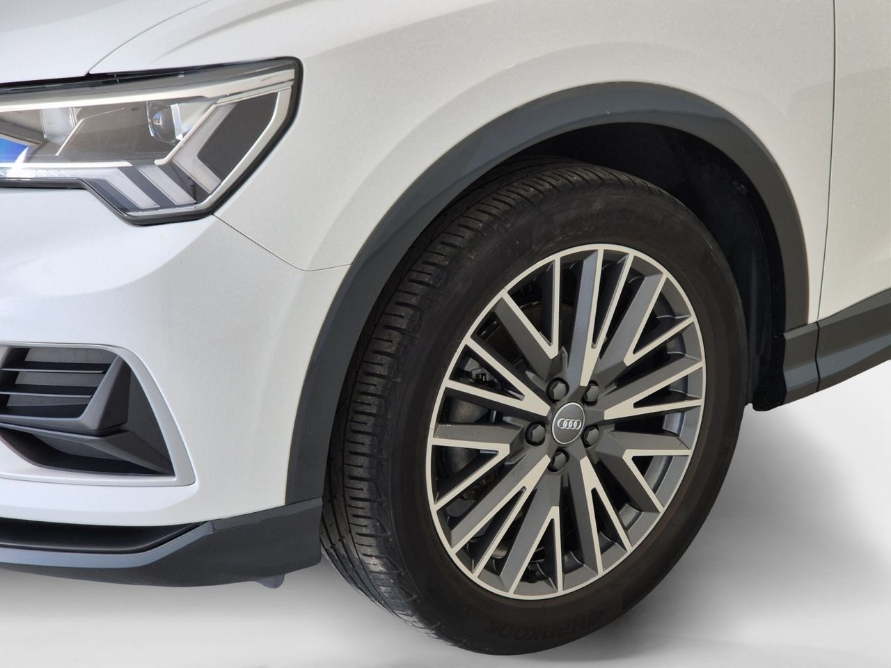 Audi Q3 35 Tfsi 150 Cv Advance - Foto 2