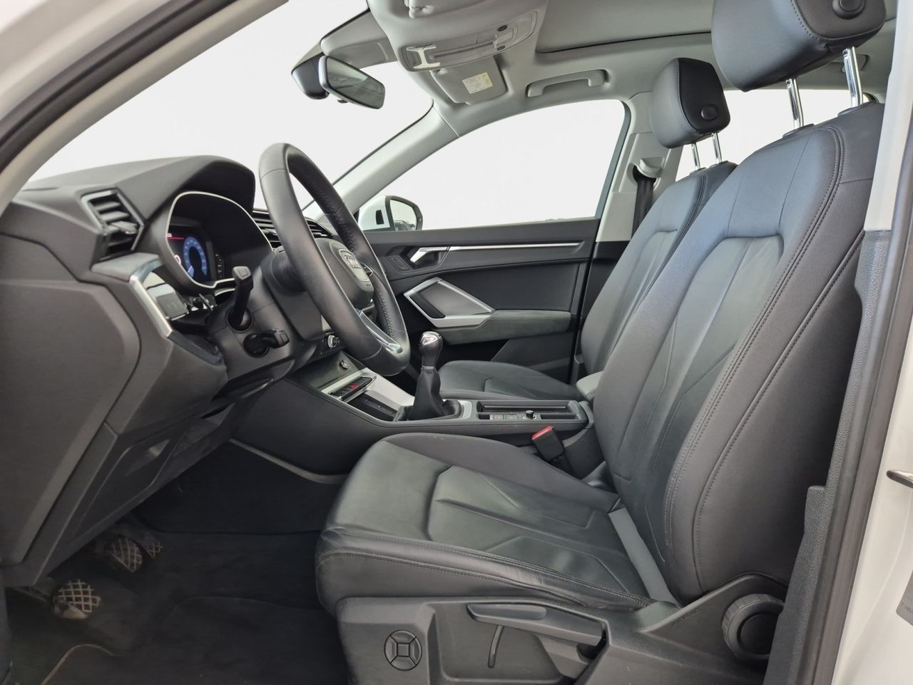 Audi Q3 35 Tfsi 150 Cv Advance - Foto 2