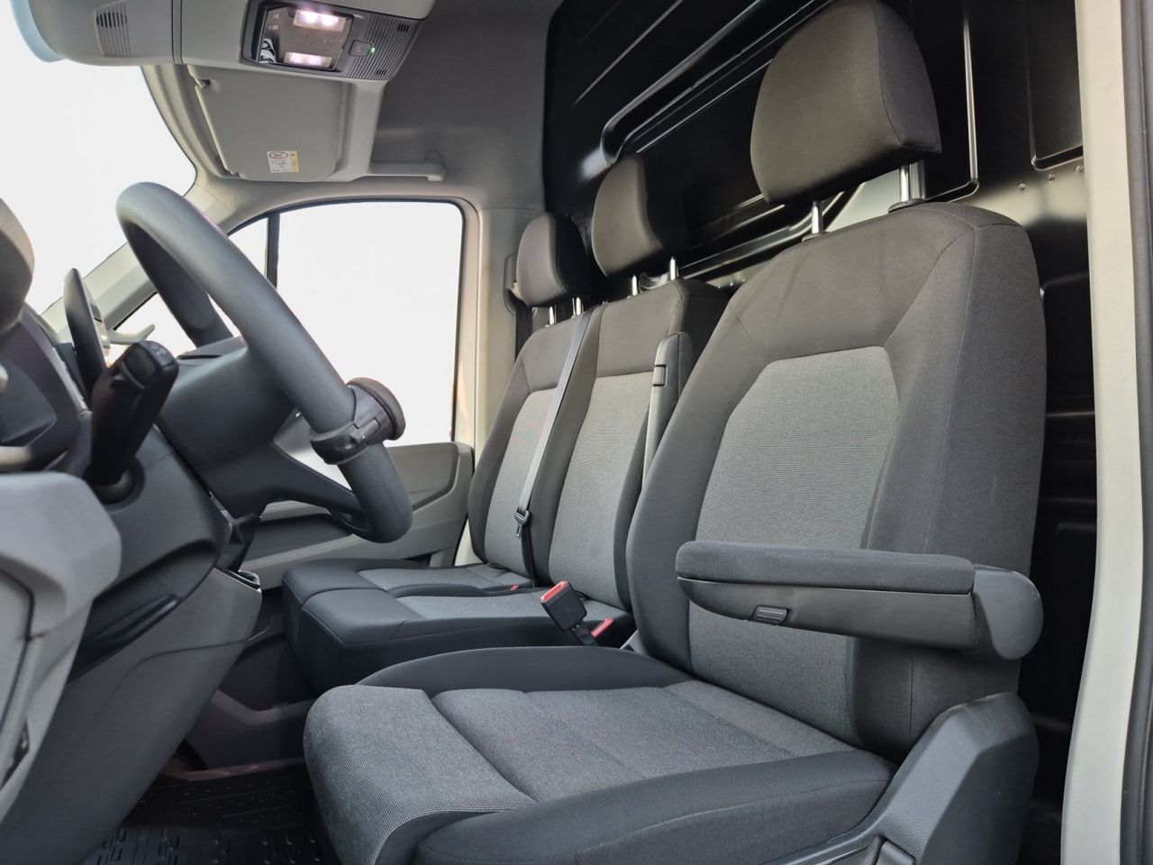 Volkswagen Crafter 2.0 Tdi 140 Cv Bm L3h2 - Foto 2