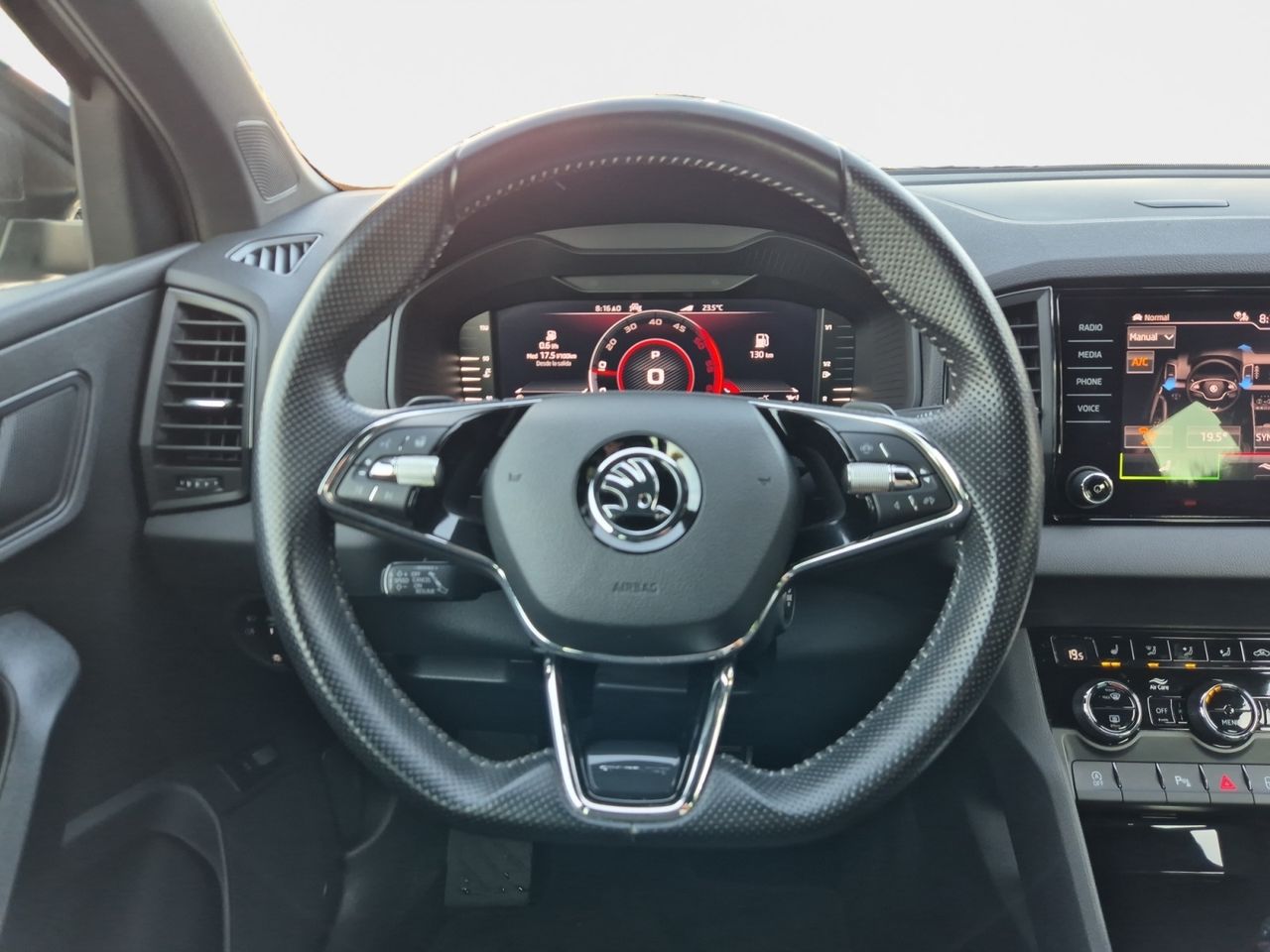 Skoda Karoq 2.0 Tdi 150 Cv Dsg 4x4 Sportline - Foto 2