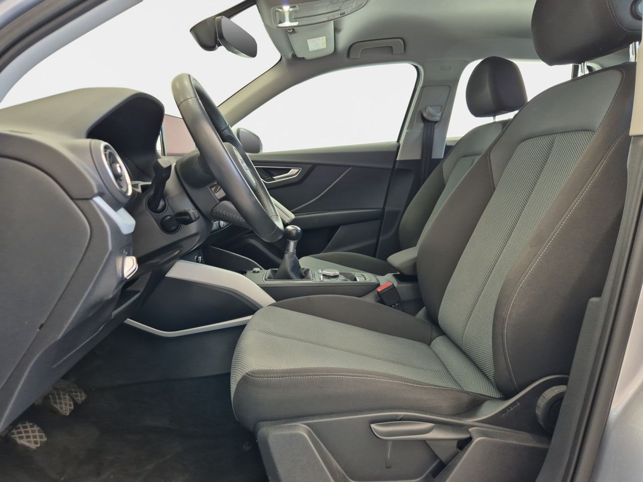 Audi Q2 30 Tfsi 116 Cv Design - Foto 2