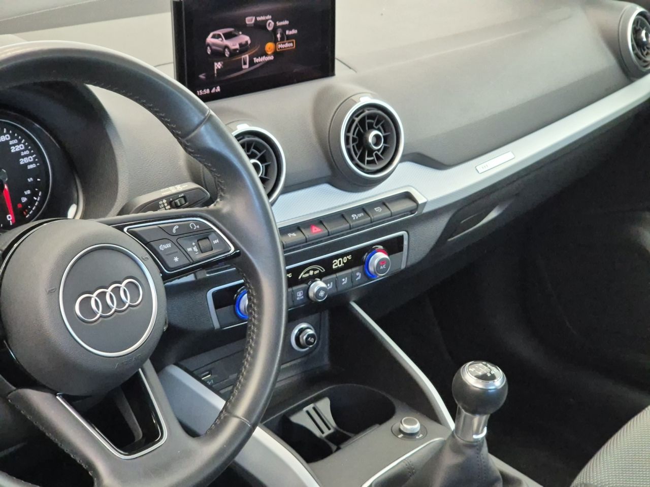 Audi Q2 30 Tfsi 116 Cv Design - Foto 2