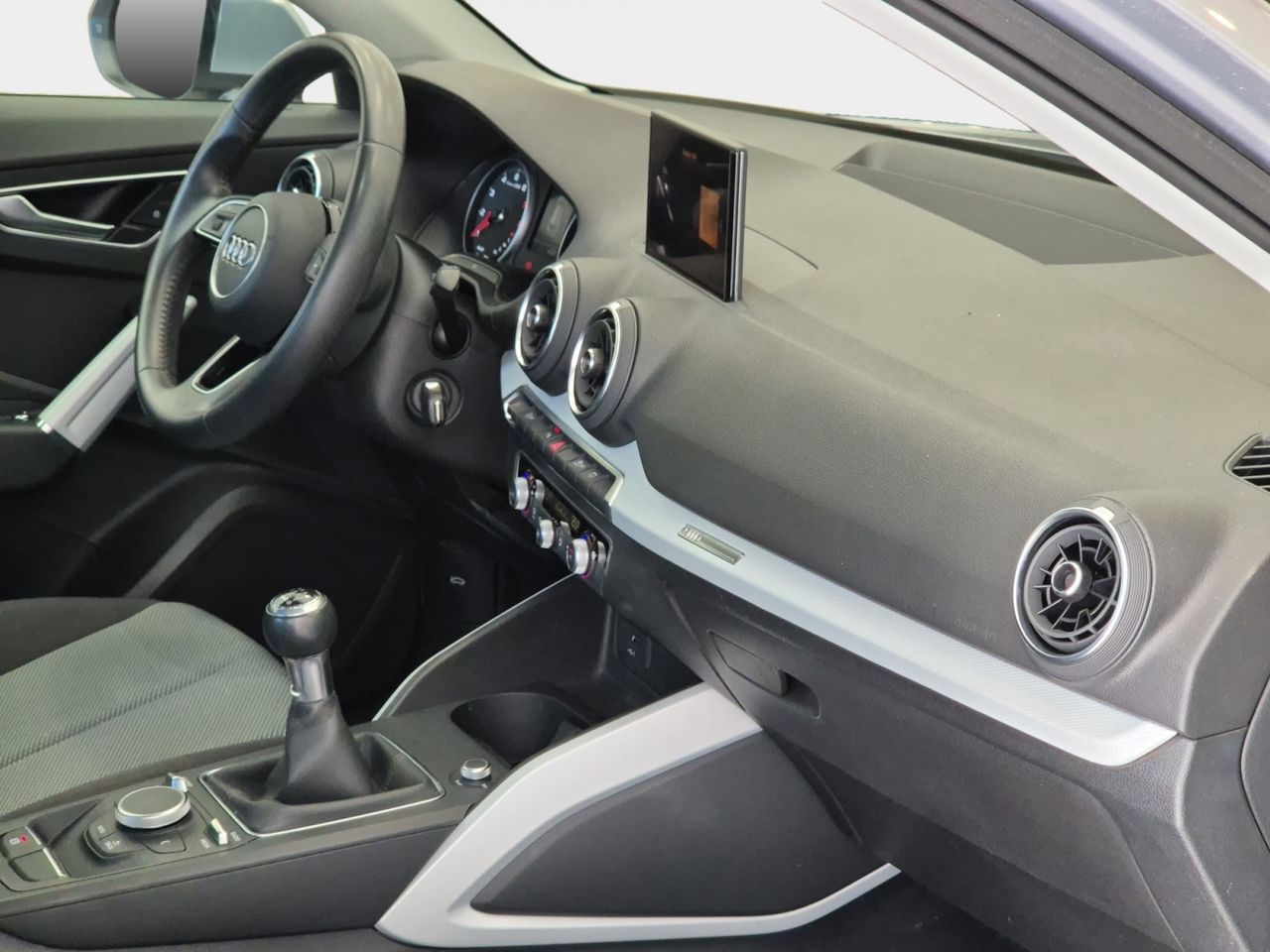 Audi Q2 30 Tfsi 116 Cv Design - Foto 2
