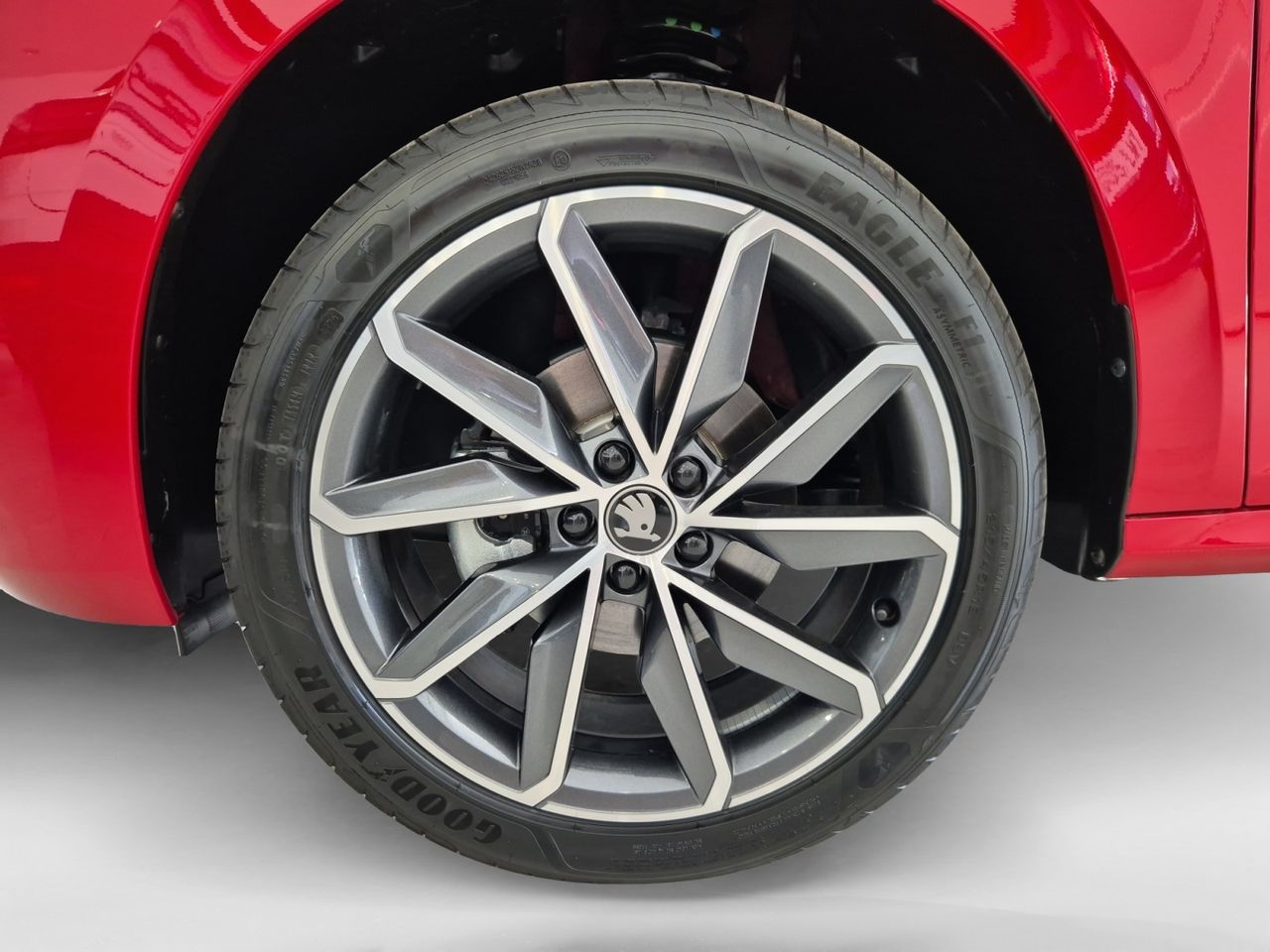 Skoda Kamiq 1.0 Tsi 115 Cv Dsg Sport - Foto 2