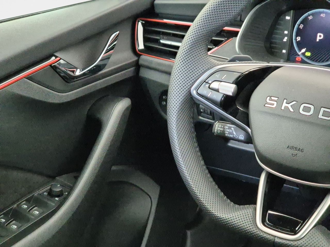 Skoda Kamiq 1.0 Tsi 115 Cv Dsg Sport - Foto 2