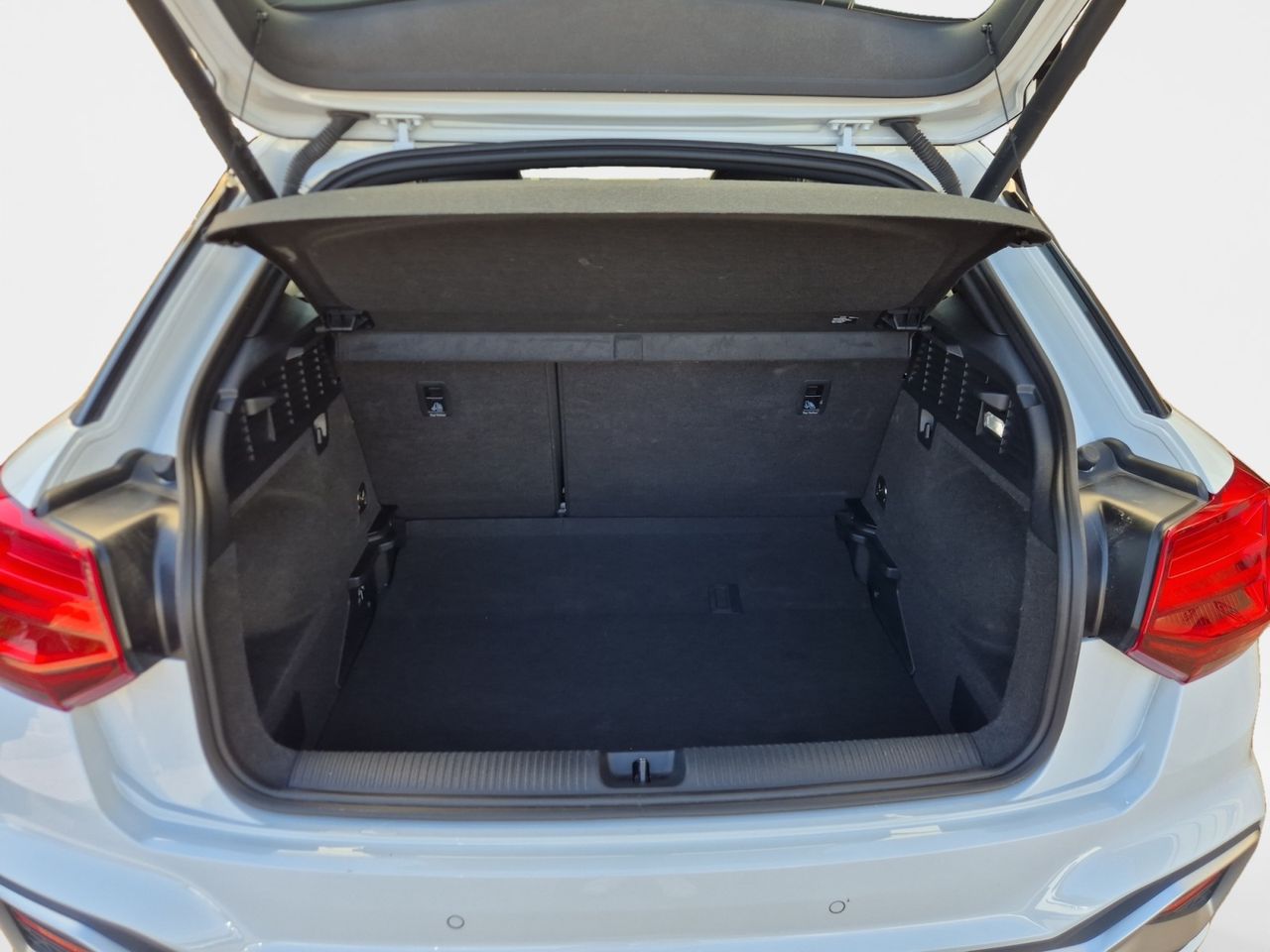 Audi Q2 35 Tdi 150 Cv Stronic Adrenalin - Foto 2