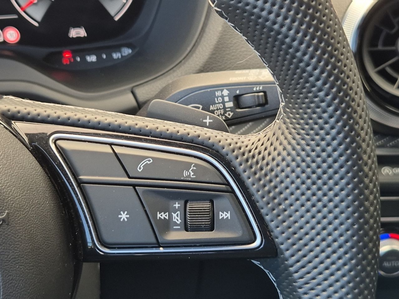 Audi Q2 35 Tdi 150 Cv Stronic Adrenalin - Foto 2