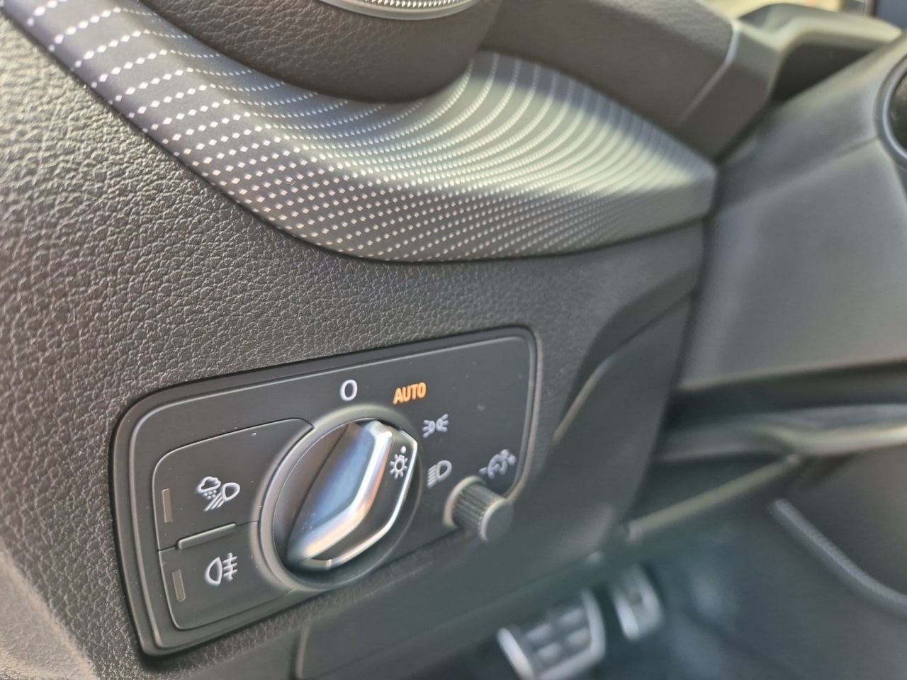Audi Q2 35 Tdi 150 Cv Stronic Adrenalin - Foto 2