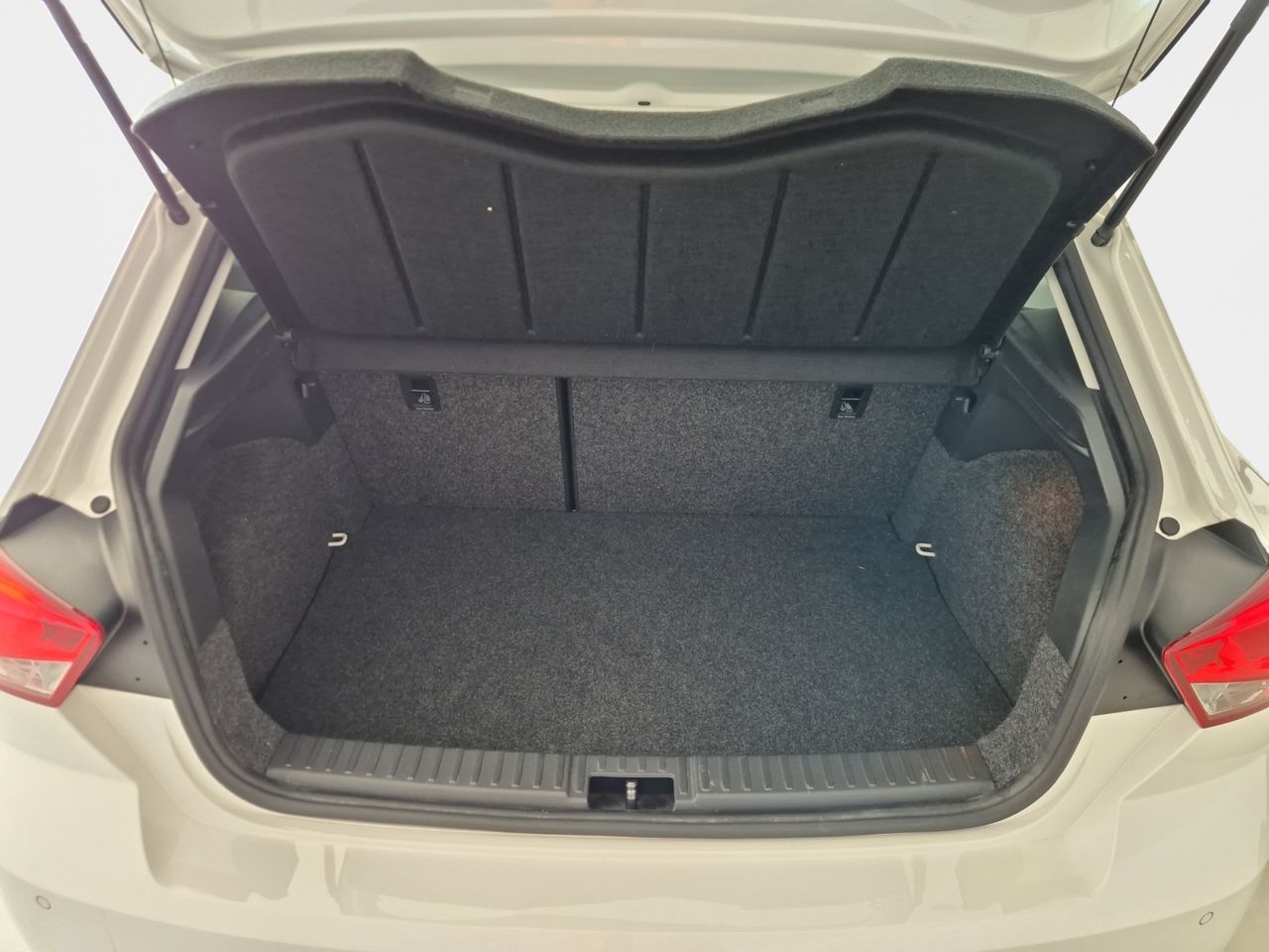Seat Ibiza 1.0 Tgi 90 Cv - Foto 2