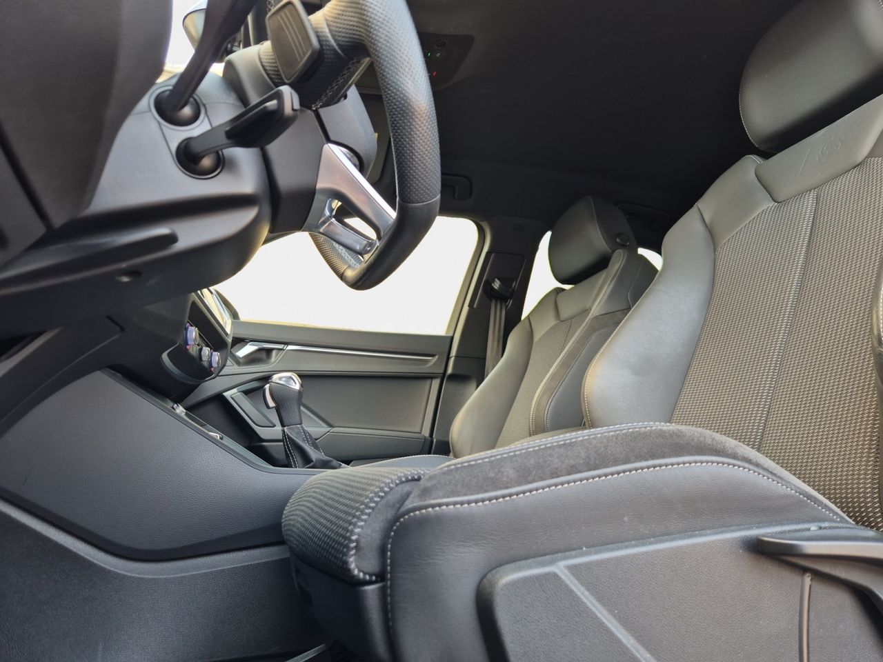 Audi Q3 35 Tdi 150 Cv Stronic Black Line - Foto 2