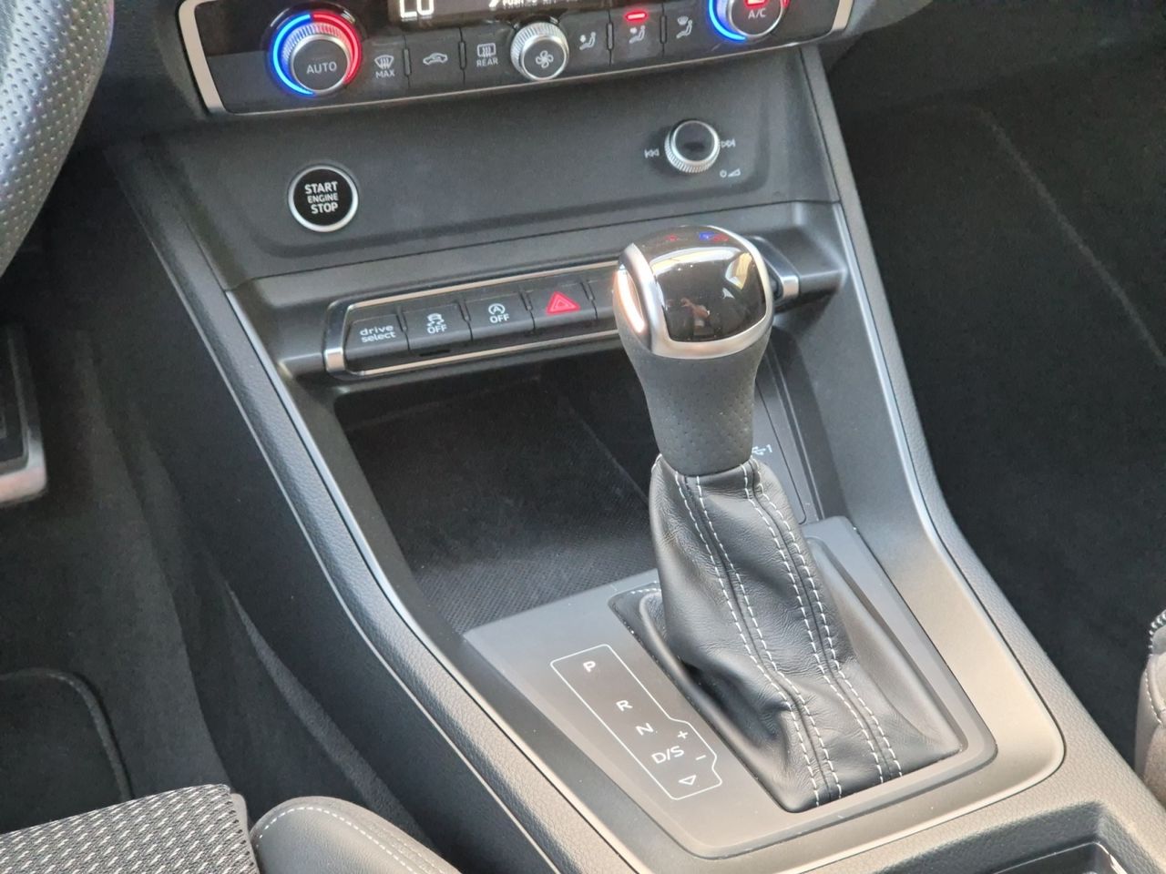 Audi Q3 35 Tdi 150 Cv Stronic Black Line - Foto 2