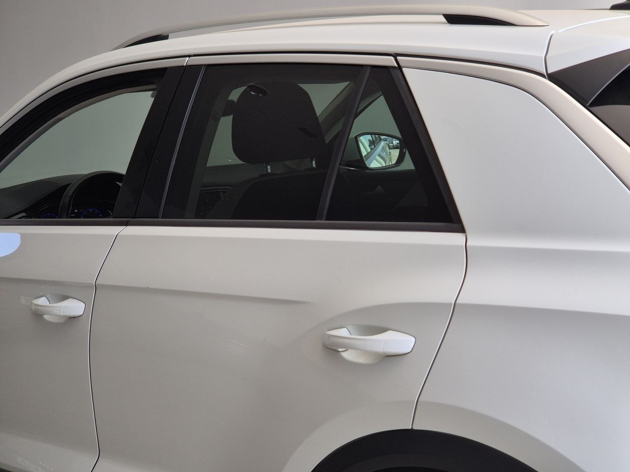 Volkswagen T-roc 2.0 Tdi 150 Cv Dsg Sport - Foto 2