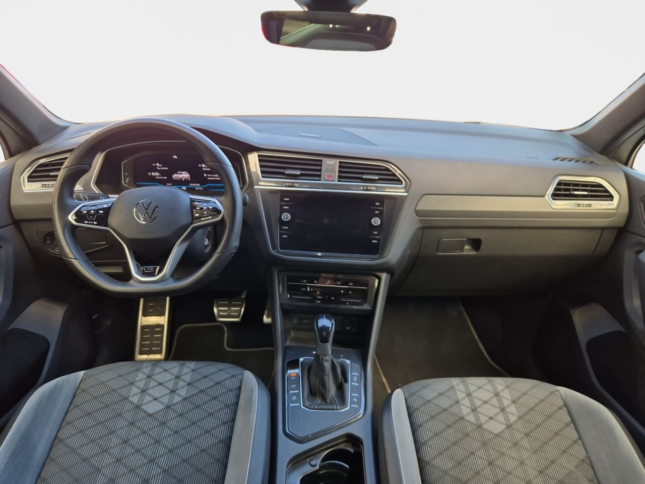 Volkswagen Tiguan 2.0 Tdi 150 Cv Dsg R-line - Foto 2
