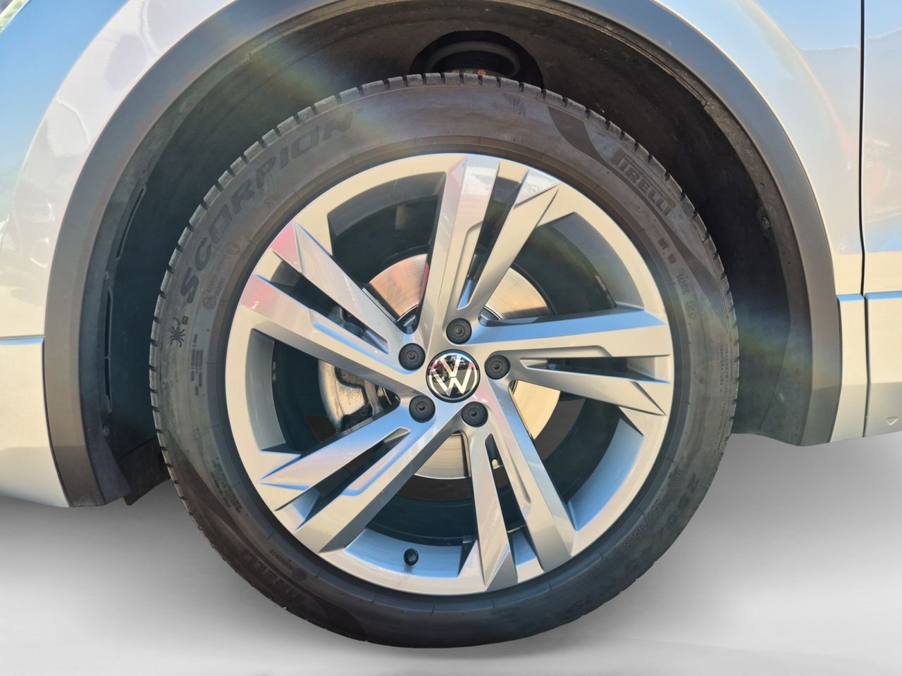 Volkswagen Tiguan 2.0 Tdi 150 Cv Dsg R-line - Foto 2