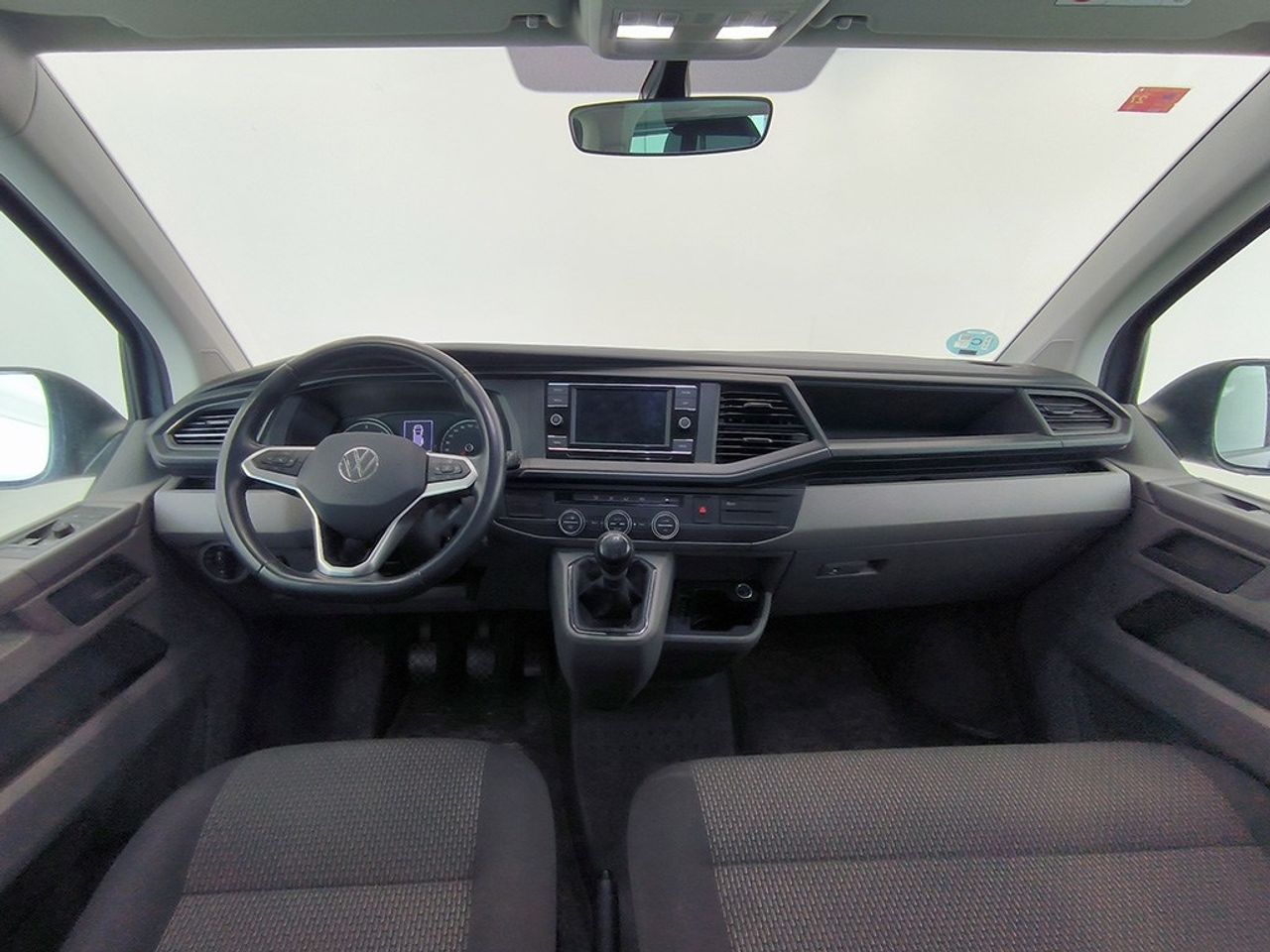Volkswagen Caravelle 6.1 Origin Batalla Corta 2.0 Tdi 81 Kw 110 Cv 5 Vel. 3.080 - Foto 2