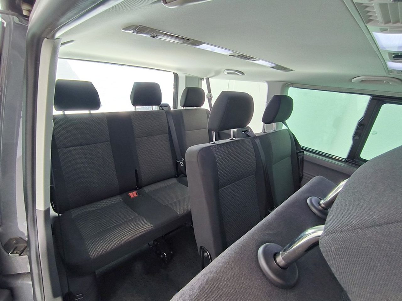Volkswagen Caravelle 6.1 Origin Batalla Corta 2.0 Tdi 81 Kw 110 Cv 5 Vel. 3.080 - Foto 2