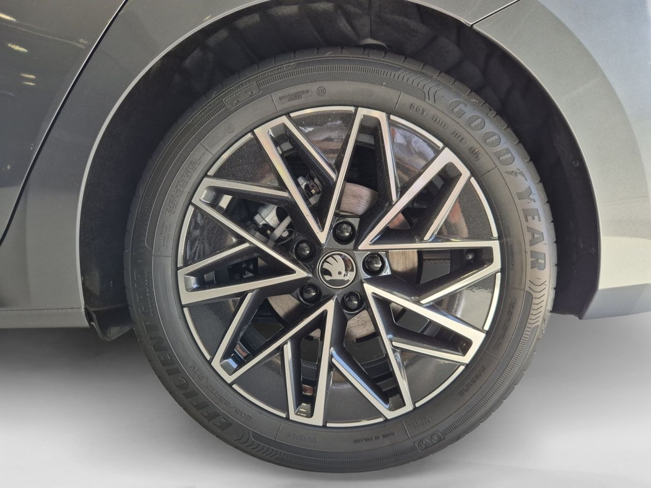 Skoda Octavia Combi Sportline 1,5 Tsi M-hev 150 Cv - Foto 2