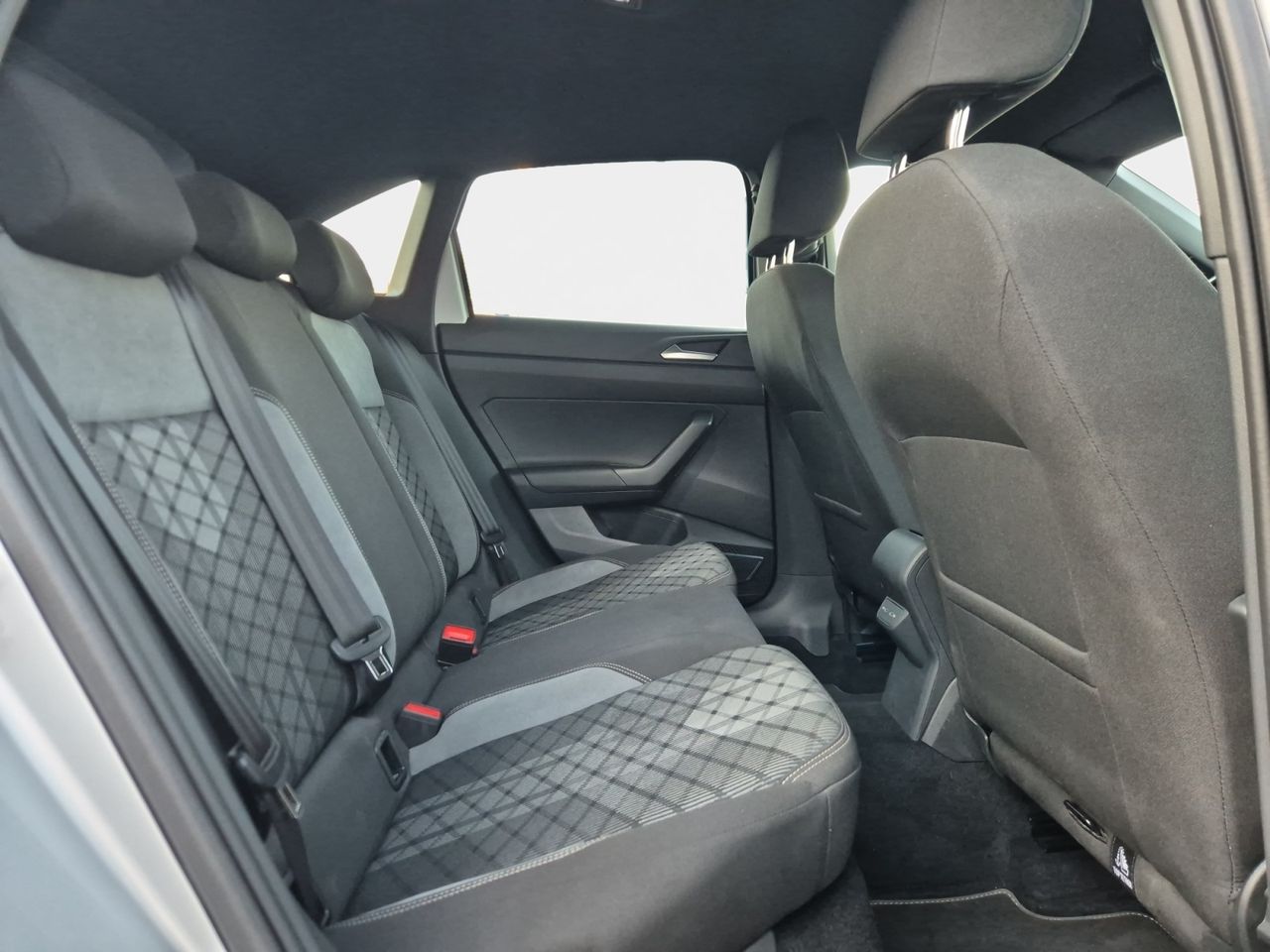Volkswagen Taigo R-line 1.0 Tsi 85kw (116cv) Dsg - Foto 2