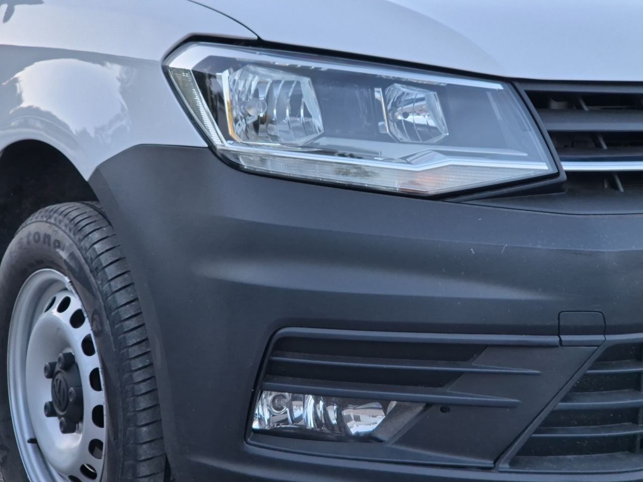 Volkswagen Caddy Furgon 20 Tdi 102cv - Foto 2