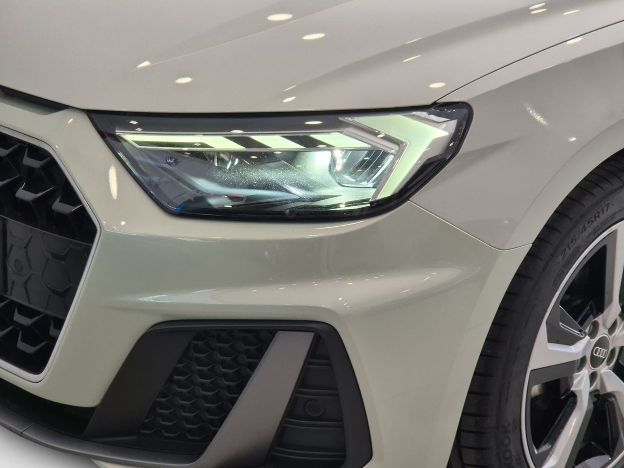 Audi A1 Sb 25 Tfsi 95cv Adrenalin - Foto 2