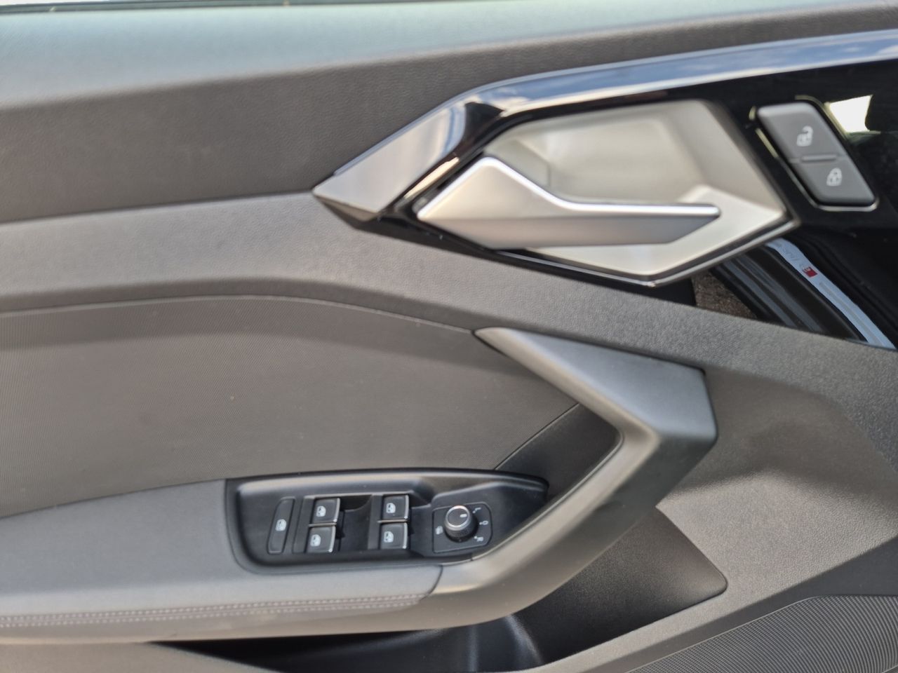Audi A1 Sb 30 Tfsi 116cv Stronic Black Line Edition - Foto 2