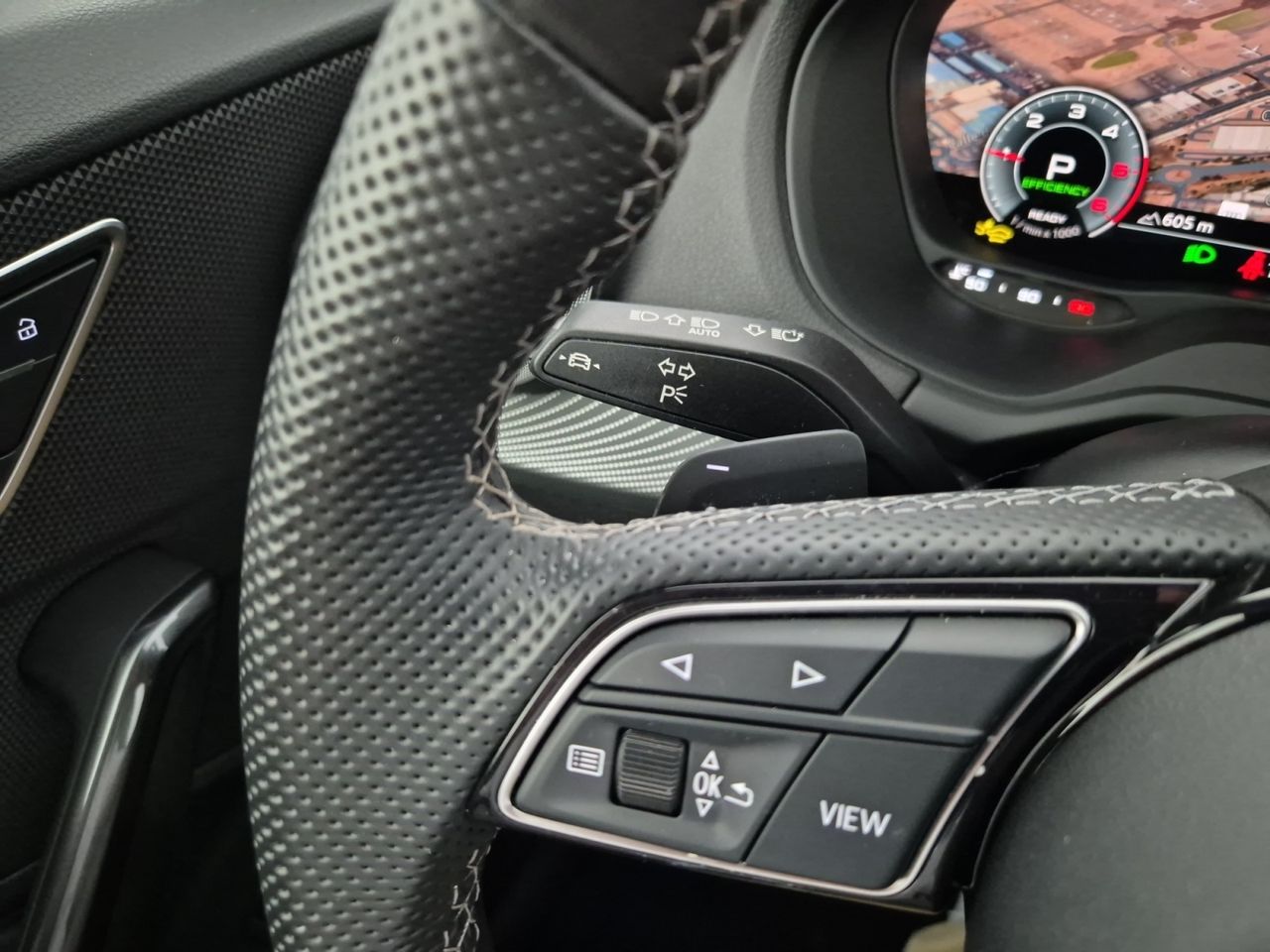 Audi Q2 35 Tdi 150 Cv Stronic Adrenalin - Foto 2