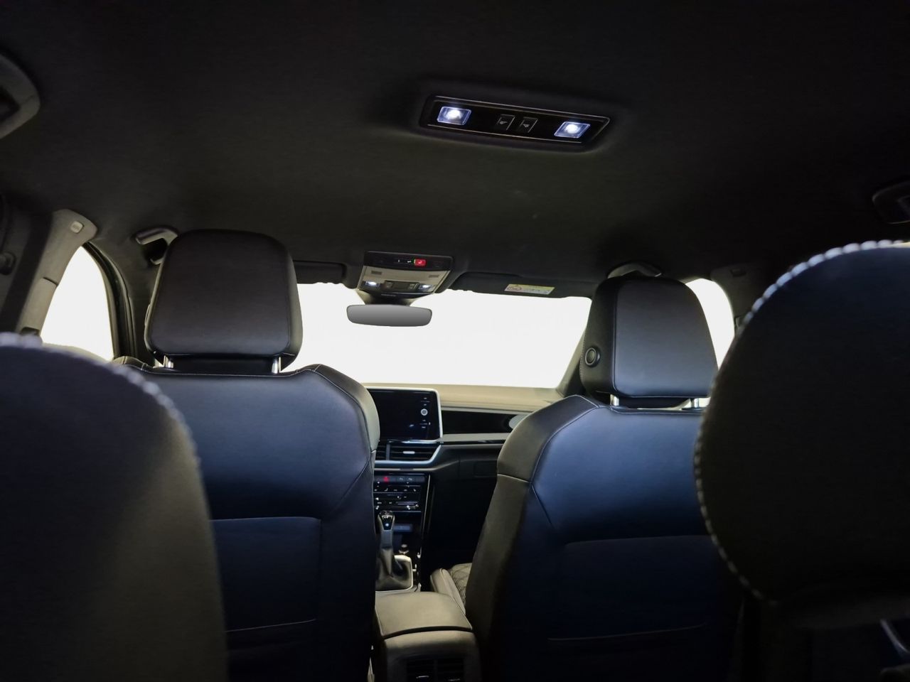 Volkswagen T-roc 1.5 Tsi 150cv Dsg Rline - Foto 2