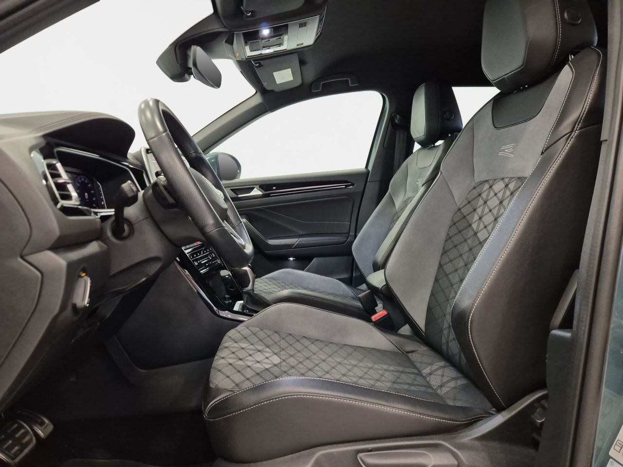 Volkswagen T-roc 1.5 Tsi 150cv Dsg Rline - Foto 2