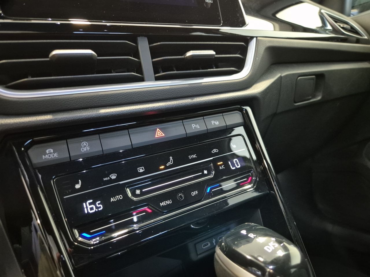 Volkswagen T-roc 1.5 Tsi 150cv Dsg Rline - Foto 2