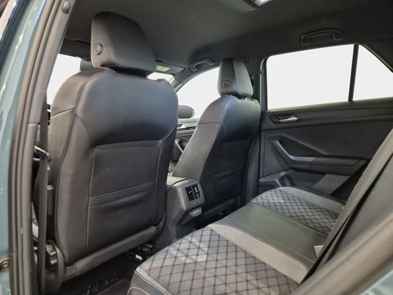 Volkswagen T-roc 1.5 Tsi 150cv Dsg Rline - Foto 2