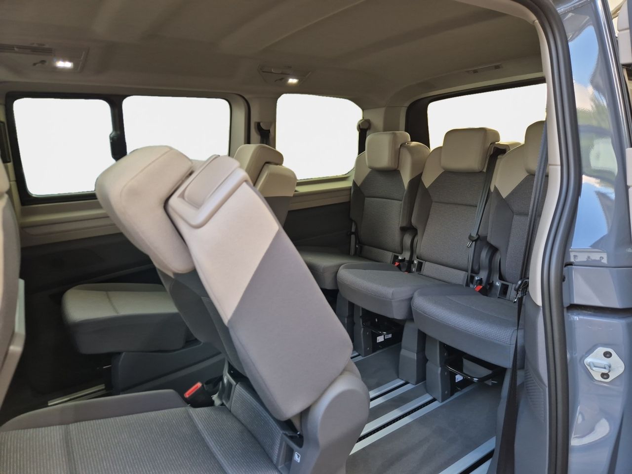Volkswagen Multivan Edition+ 1.5 Ehybrid 130 Kw Dsg 4m B.c. - Foto 2