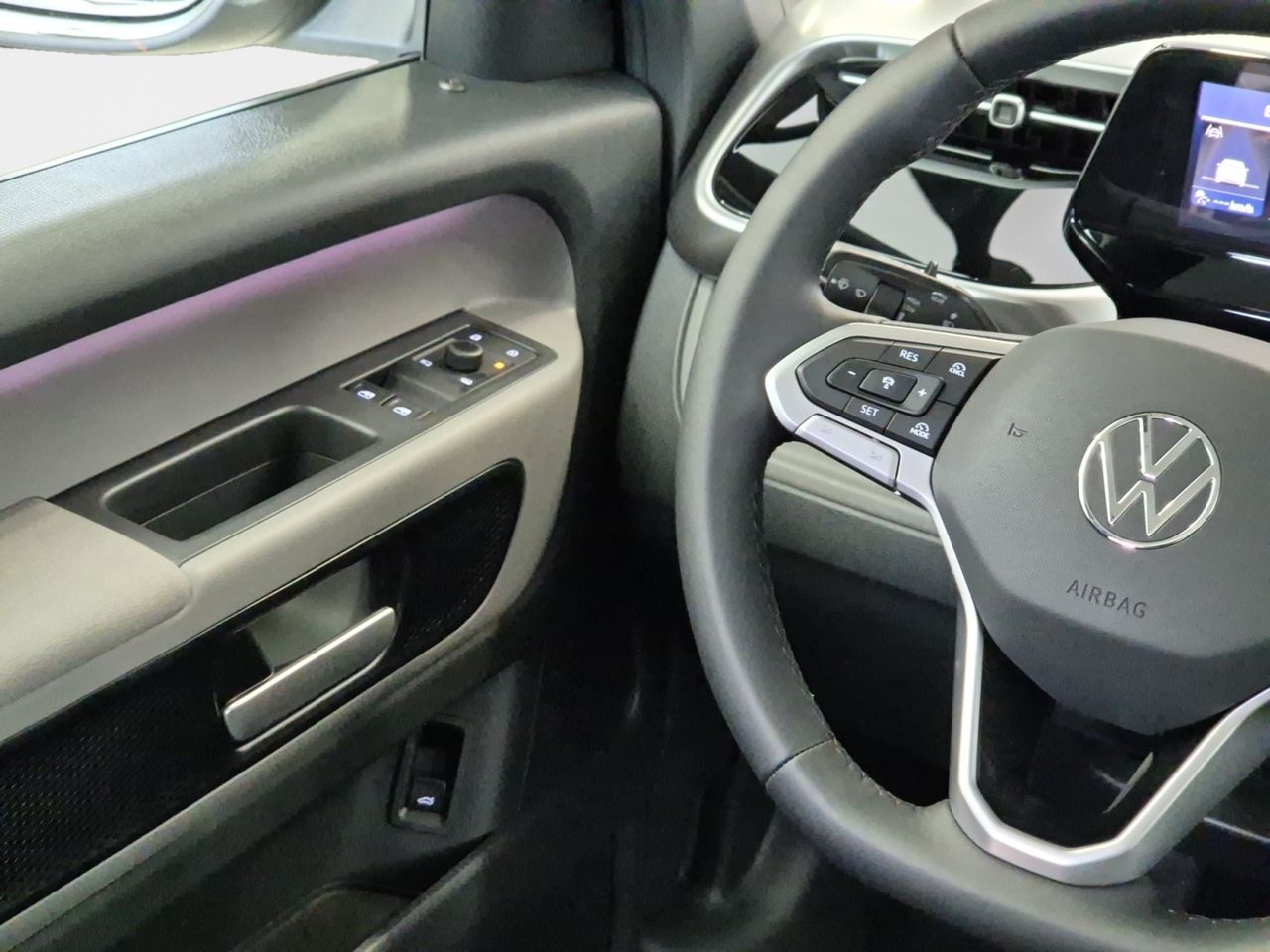 Volkswagen Id.buzz E-motion 7 Asientos 210kw (286cv) 79kwh - Foto 2