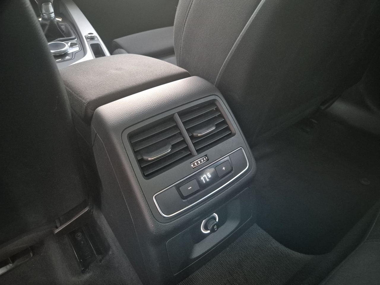 Audi A4 Avant Tfsi 150cv Sline - Foto 2