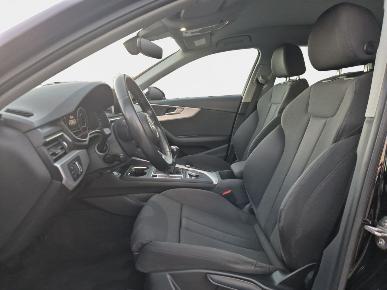 Audi A4 Avant Tfsi 150cv Sline - Foto 2
