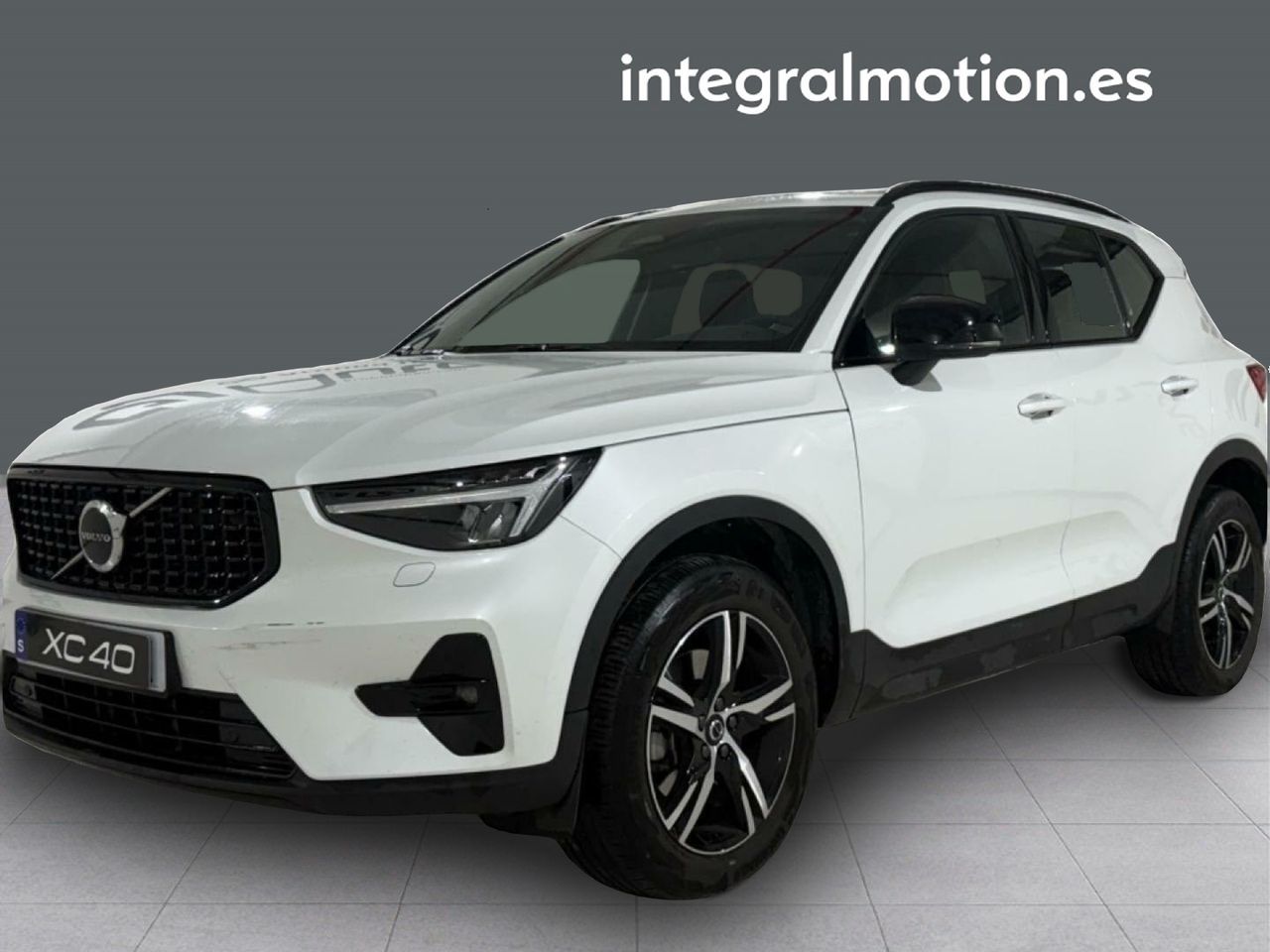 Volvo XC40 2.0 B3 G Plus Dark Auto