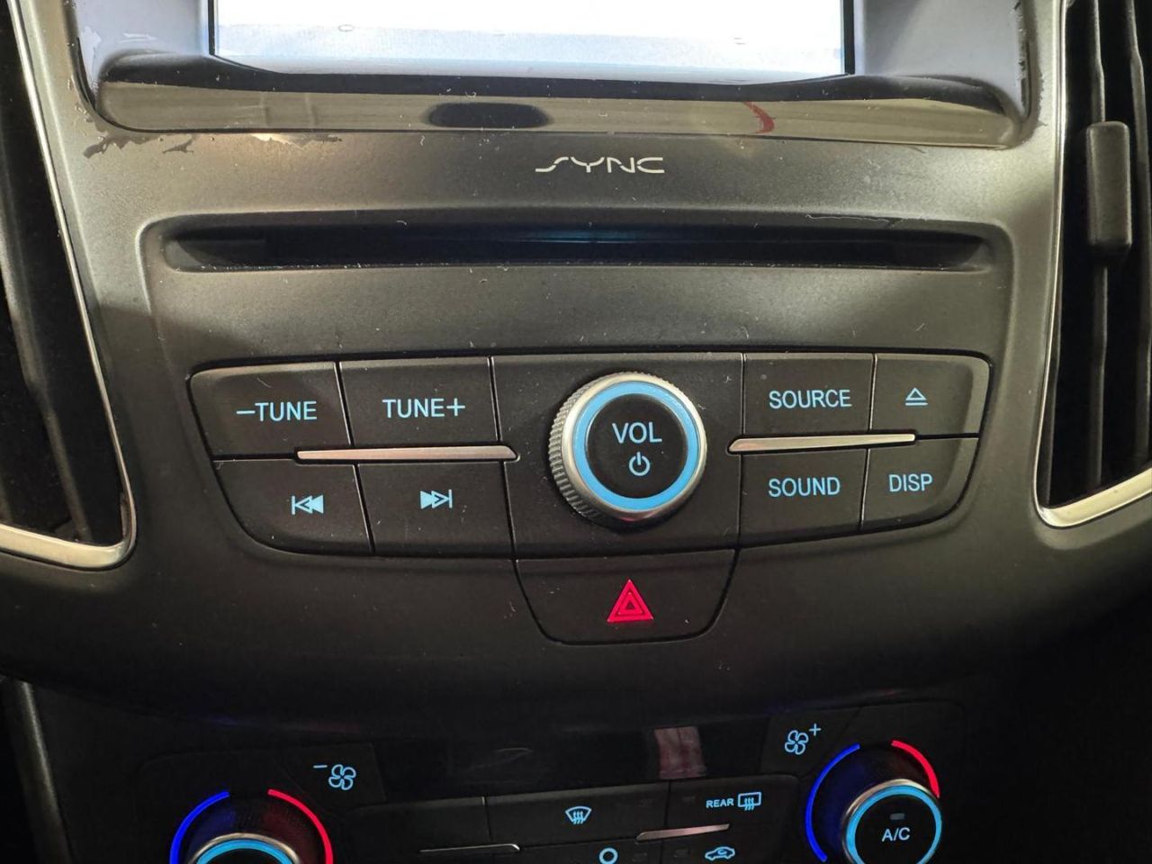 Ford Focus 1.0 Ecoboost 92kW Trend+ - foto 17